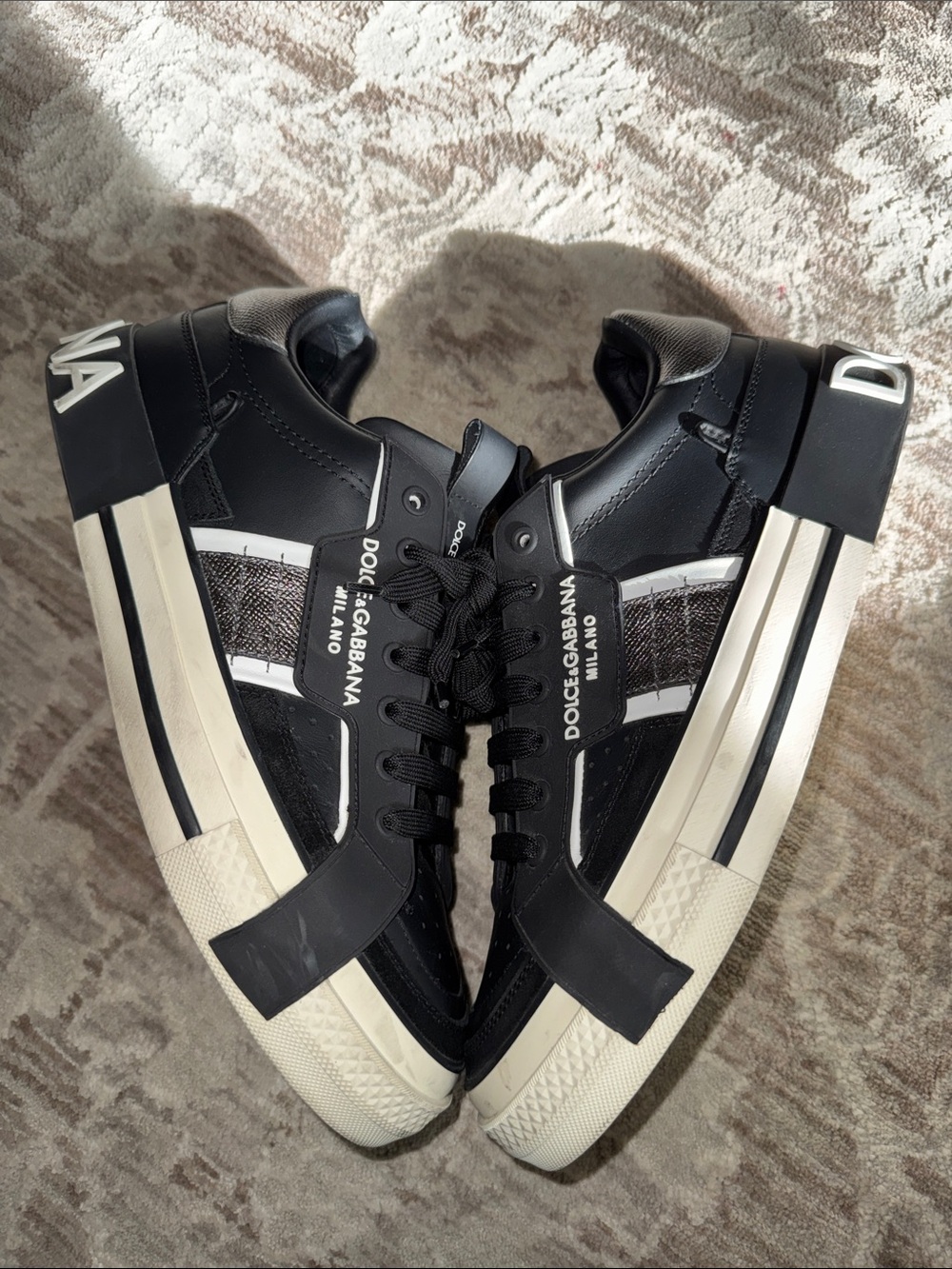 Dolce & Gabbana Black Leather Low-Top Sneakers with White Accents